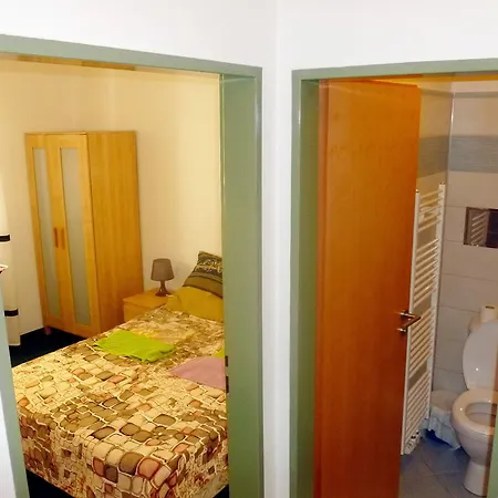 Guest house Apartments House Seifertova Prague