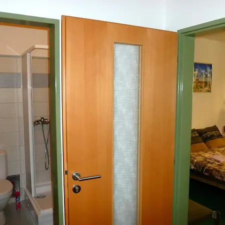 Apartments House Seifertova 3* Prague