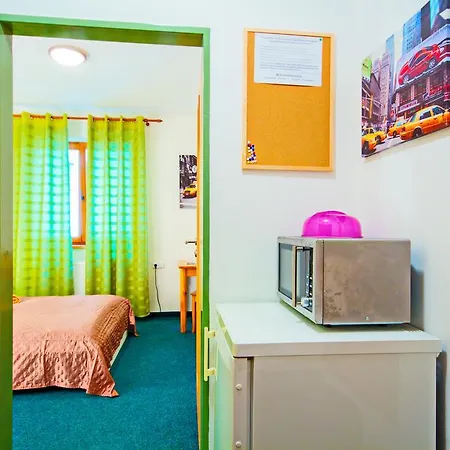 Apartments House Seifertova بيت ضيافة