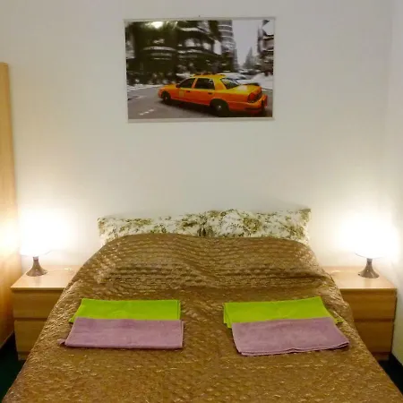 Apartments House Seifertova بيت ضيافة 3*